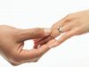 טבעת אירוסין – עם או בלי יהלום?
